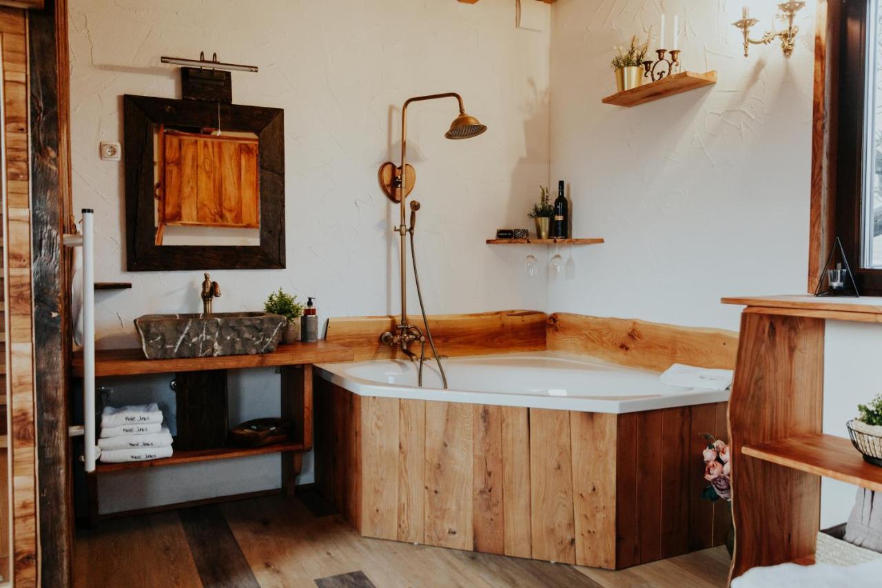 Treehouse Drevesna Hiska Strkovo Gnezdo Ranc Jures Hotel Ljutomer Eksteriør billede