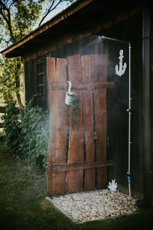 Treehouse Drevesna Hiska Strkovo Gnezdo Ranc Jures Hotel Ljutomer Eksteriør billede