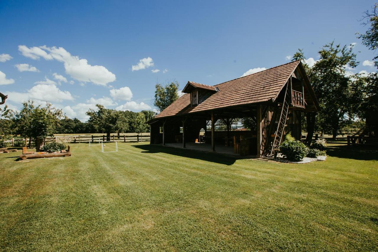 Treehouse Drevesna Hiska Strkovo Gnezdo Ranc Jures Hotel Ljutomer Eksteriør billede